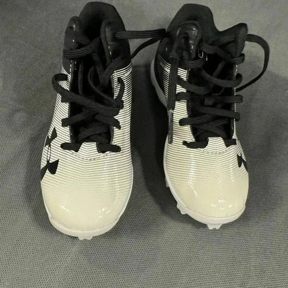 Baseball Cleats Youth- Under Armour  ~ Leadoff Size 10K - Picture 8 of 9